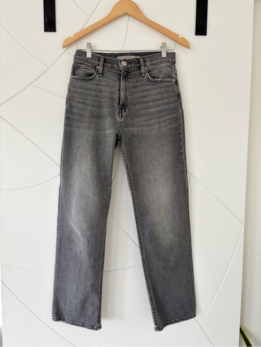 HUDSON Remi Straight Ankle Jeans - Shadow Sz 26